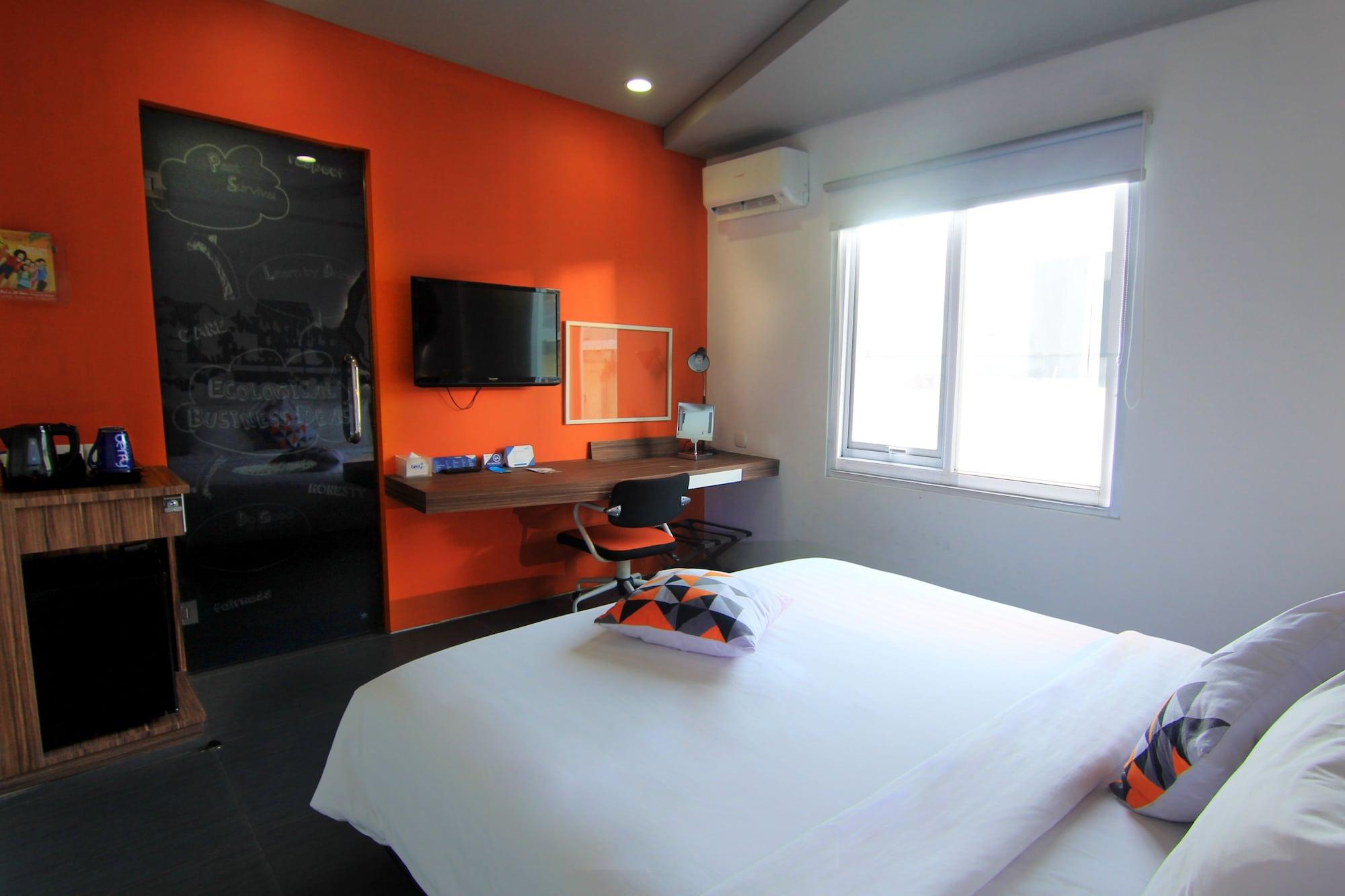 Berry Biz Hotel Seminyak Exterior foto